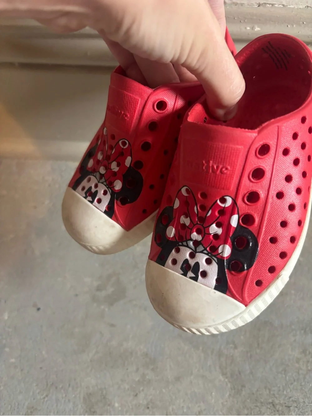DisneyxNative Kids Red‎ Slip-On Casual Shoe Minnie
